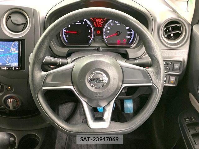 Nissan NOTE 2019-08 8884094-10