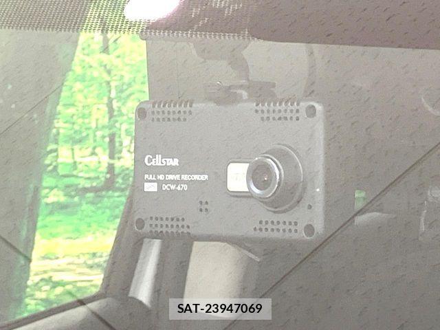 Nissan NOTE 2019-08 8884094-6