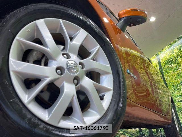 Nissan NOTE 2017-09 8884093-12