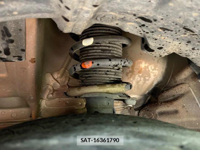 Nissan NOTE 2017-09 8884093-19