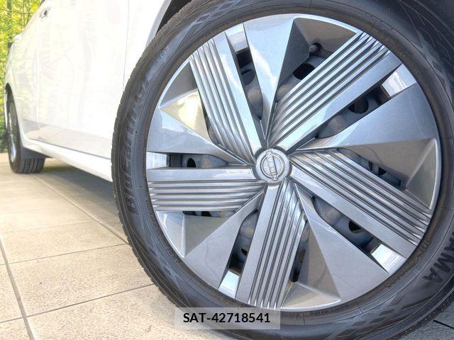 Nissan NOTE 2022-08 8884087-11