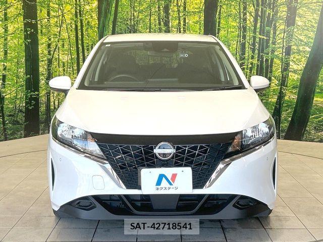 Nissan NOTE 2022-08 8884087-13