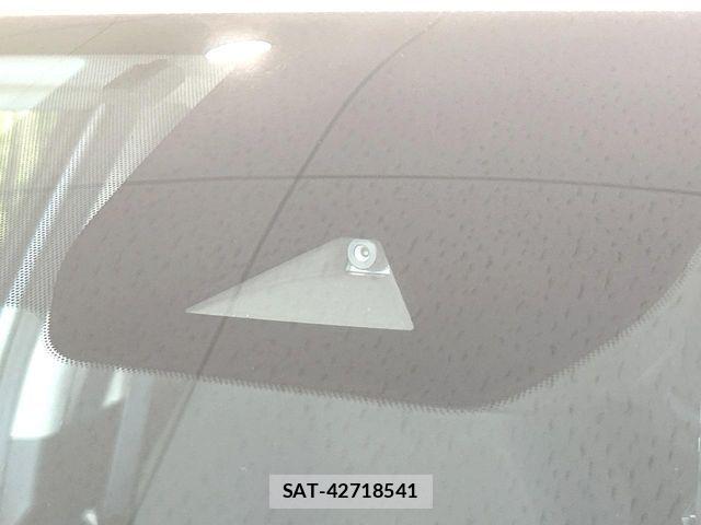 Nissan NOTE 2022-08 8884087-5