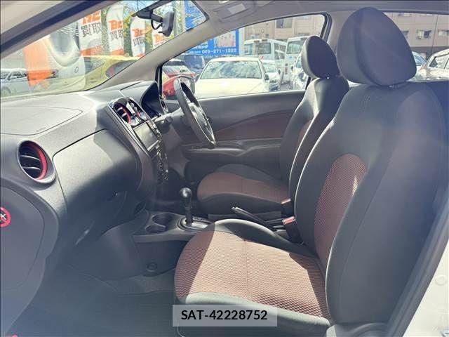 Nissan NOTE 2015-10 8884099-24