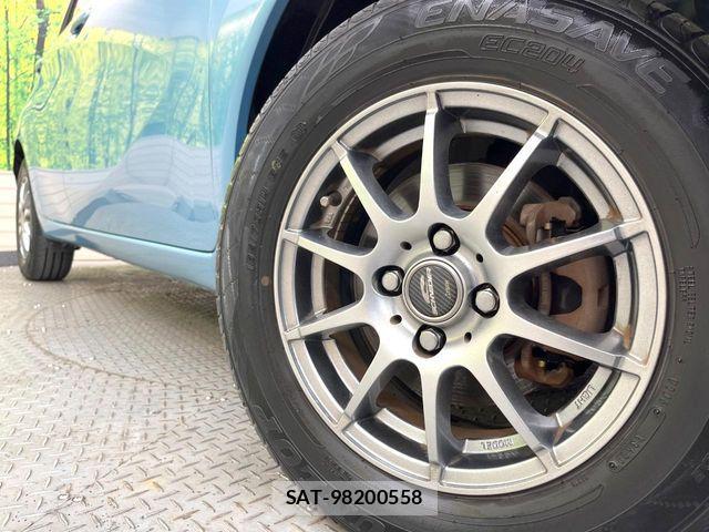 Nissan NOTE 2015-12 8884100-12