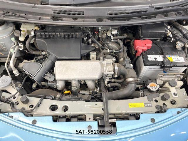 Nissan NOTE 2015-12 8884100-17