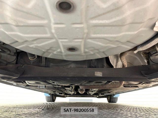 Nissan NOTE 2015-12 8884100-18