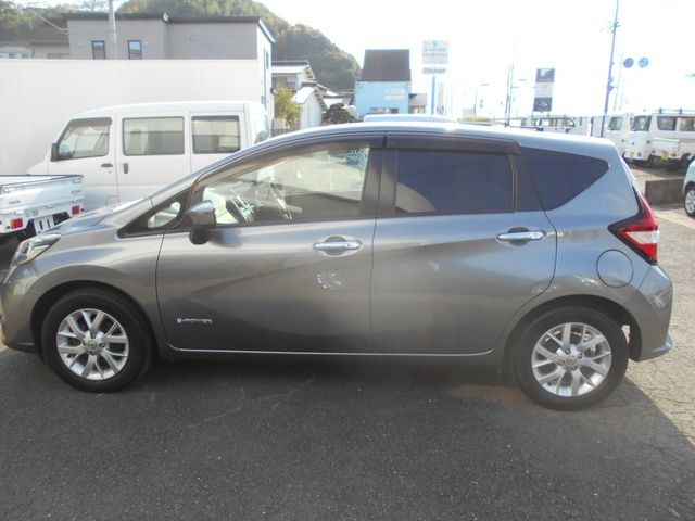 Nissan NOTE 2017-03 478862-14