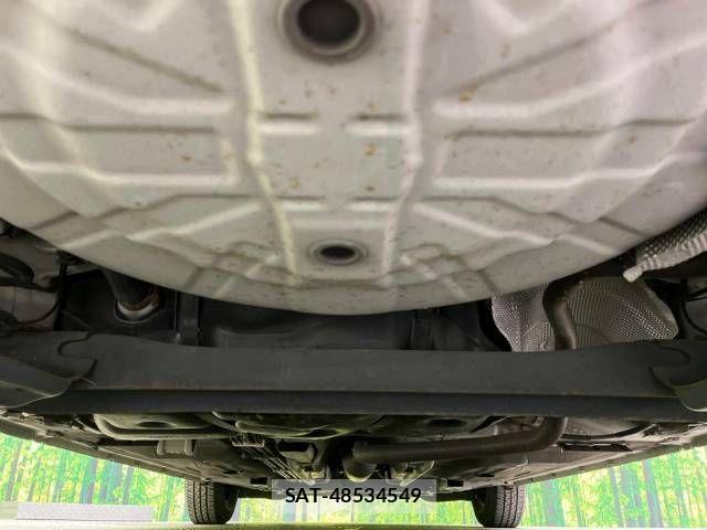 Nissan NOTE 2012-10 933965-18