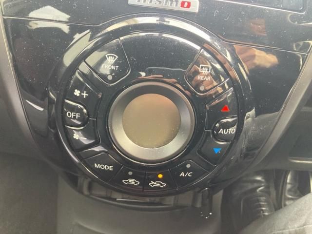 Nissan NOTE 2018-08 1464801-17