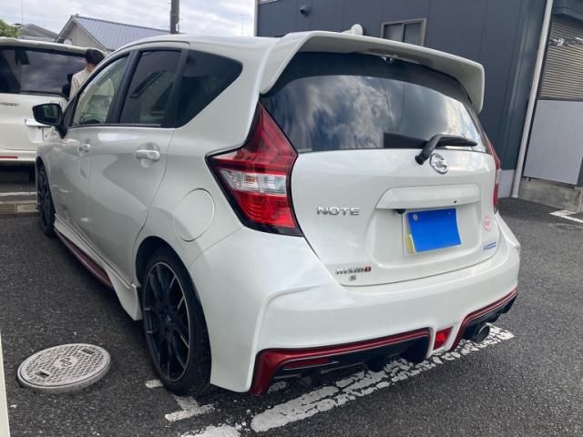 Nissan NOTE 2018-08 1464801-4