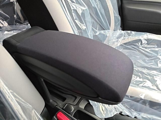 Nissan NOTE 2017-03 3678673-19