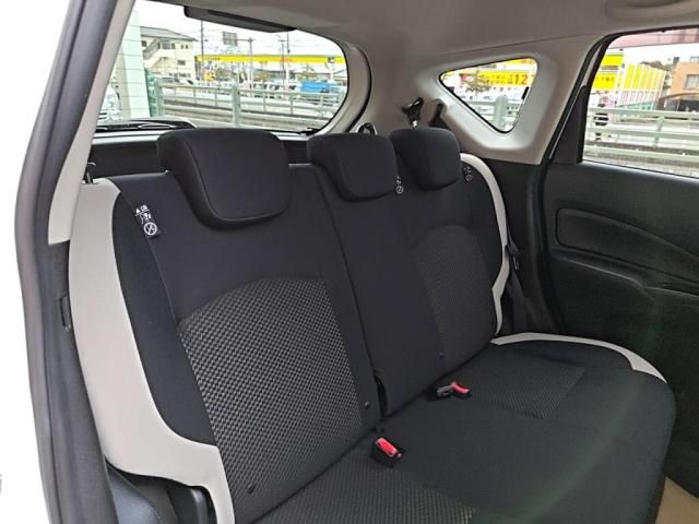 Nissan NOTE 2017-03 3678673-20