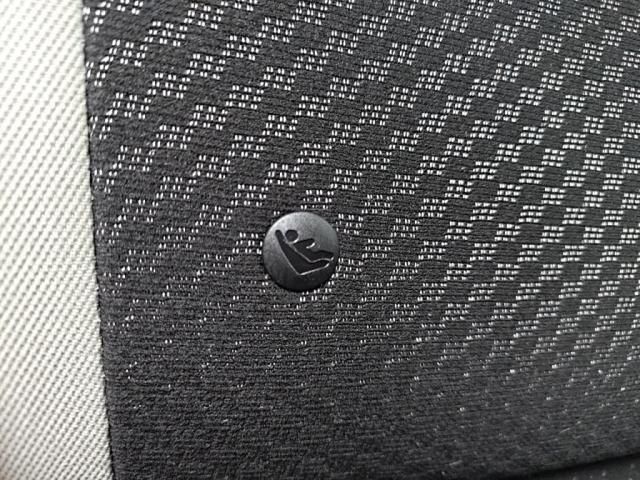 Nissan NOTE 2017-03 3678673-21