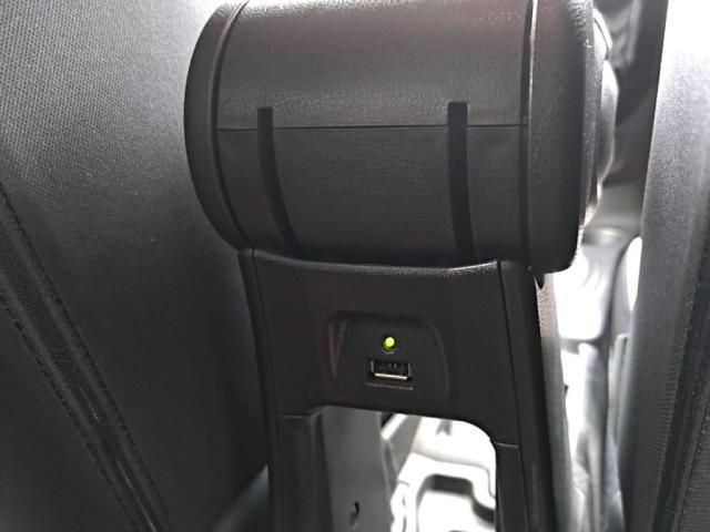 Nissan NOTE 2017-03 3678673-23