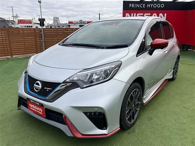 Nissan NOTE 2018-11 3678546-26
