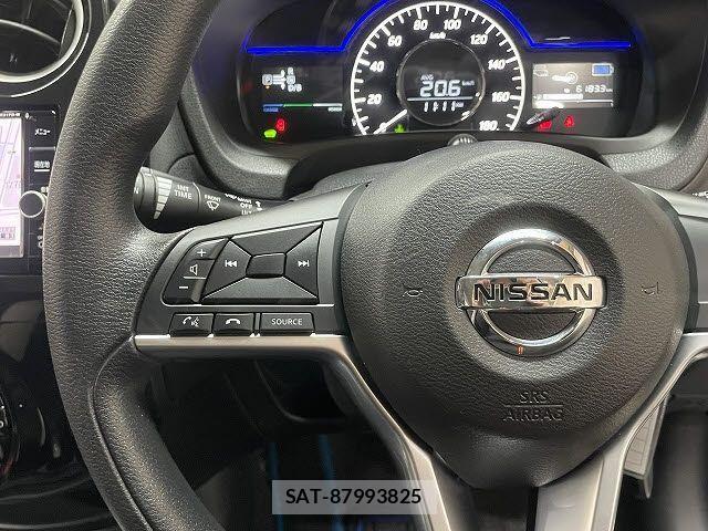 Nissan NOTE 2017-12 3773347-17