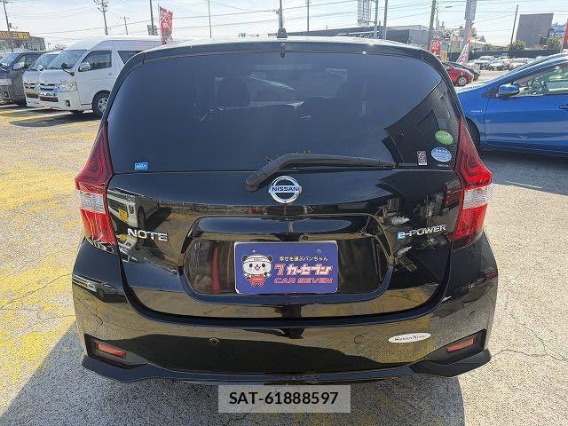 Nissan NOTE 2016-11 4046546-12