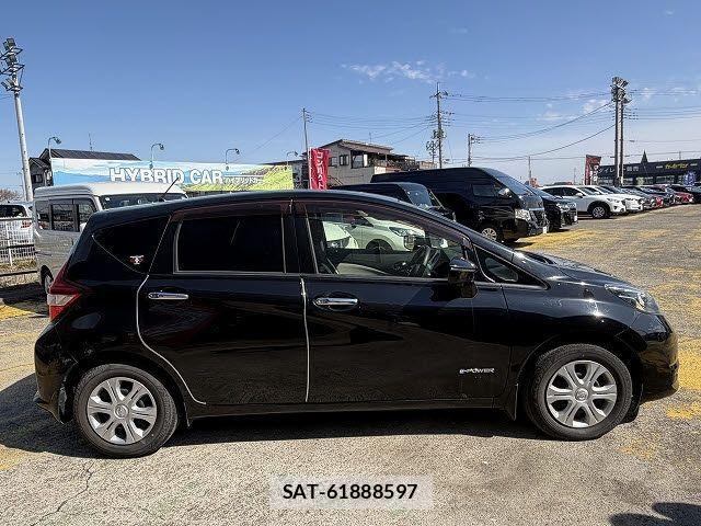 Nissan NOTE 2016-11 4046546-13