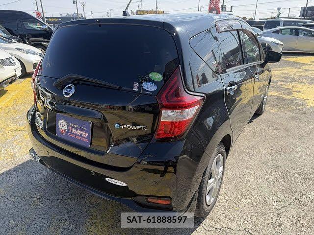 Nissan NOTE 2016-11 4046546-1