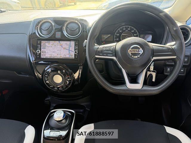 Nissan NOTE 2016-11 4046546-2