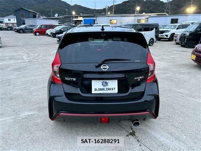 Nissan NOTE 2015-11 4110842-11