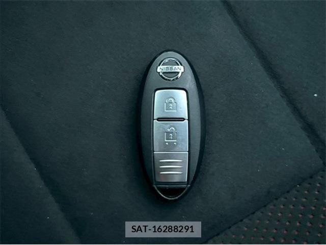 Nissan NOTE 2015-11 4110842-26
