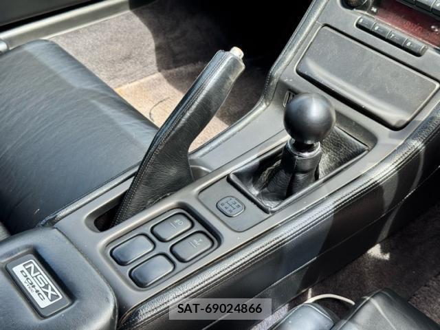 Honda NSX 1990-09 8414120-17