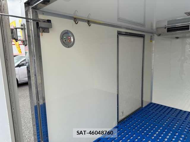 Nissan CLIPPER 2019-04 1168995-10