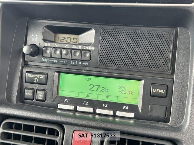 Nissan CLIPPER 2019-04 1212986-24