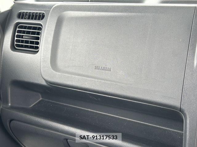 Nissan CLIPPER 2019-04 1212986-25