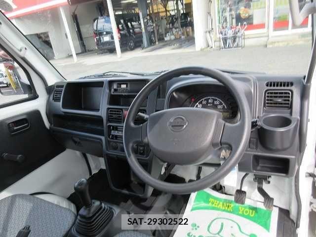 Nissan CLIPPER 2017-06 1293056-1
