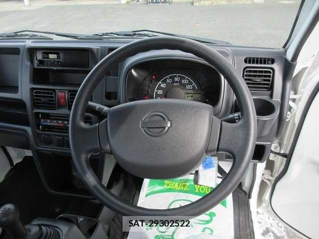 Nissan CLIPPER 2017-06 1293056-3