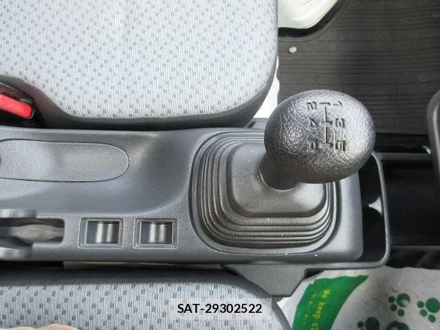 Nissan CLIPPER 2017-06 1293056-6