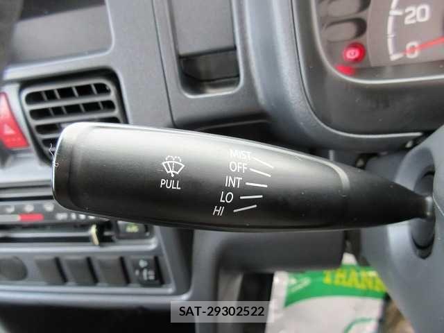 Nissan CLIPPER 2017-06 1293056-7