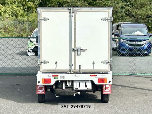 Nissan CLIPPER 2019-08 1317136-10