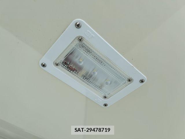 Nissan CLIPPER 2019-08 1317136-17