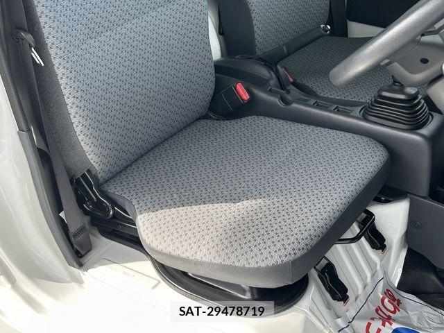 Nissan CLIPPER 2019-08 1317136-21