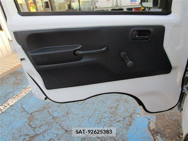 Nissan CLIPPER 2019-09 1662759-21