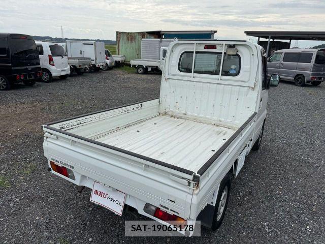 Nissan CLIPPER 2011-07 1872426-11
