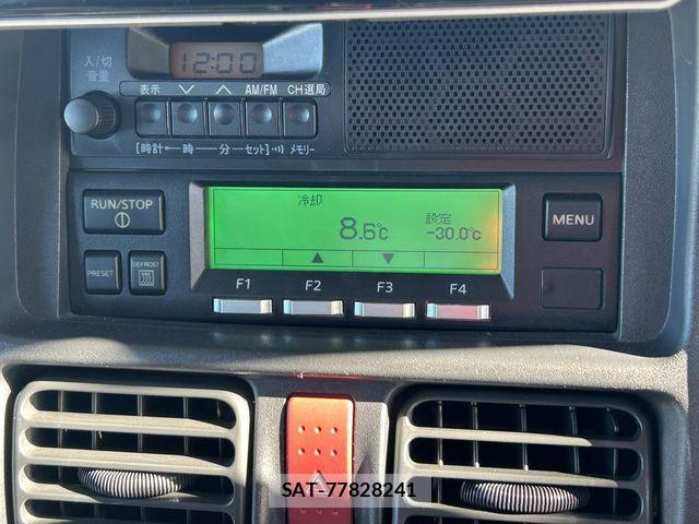 Nissan CLIPPER 2019-10 2100400-24