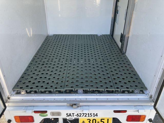 Nissan CLIPPER 2017-01 2672798-9