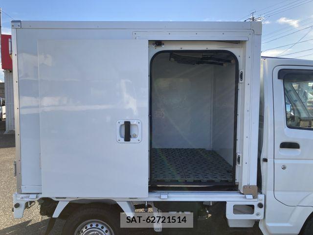 Nissan CLIPPER 2017-01 2672798-14