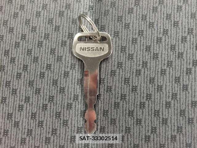 Nissan CLIPPER 2020-07 5874683-8