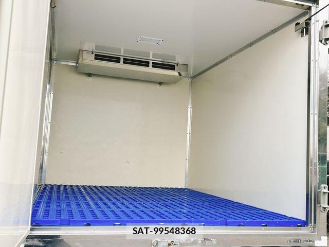 Nissan CLIPPER 2020-02 5874681-15