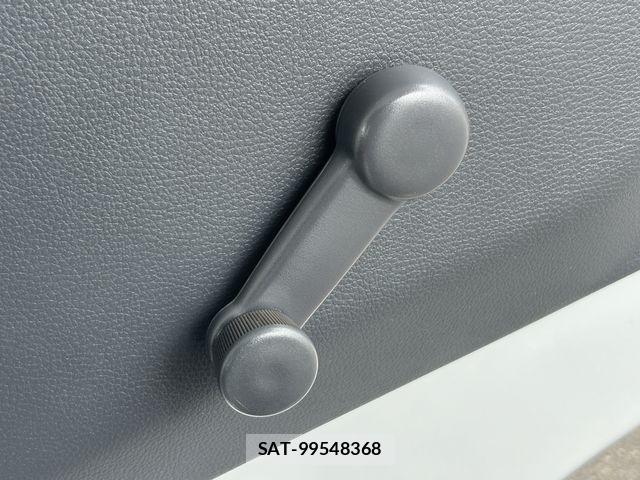 Nissan CLIPPER 2020-02 5874681-26