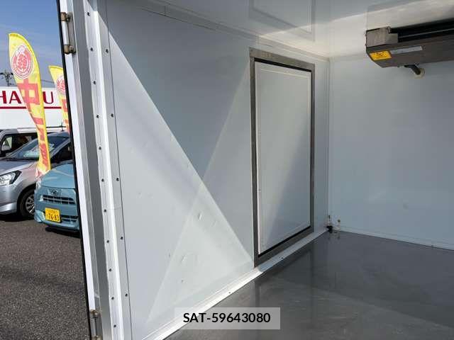 Nissan CLIPPER 2015-04 5874685-9