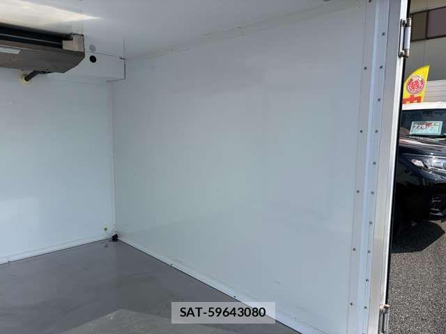 Nissan CLIPPER 2015-04 5874685-11
