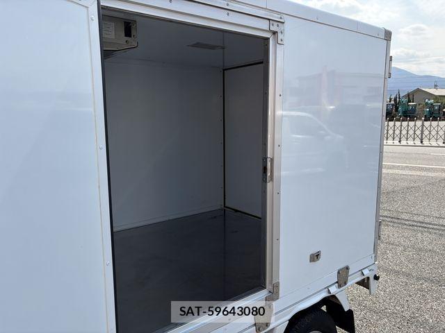 Nissan CLIPPER 2015-04 5874685-14