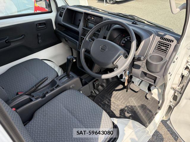 Nissan CLIPPER 2015-04 5874685-17